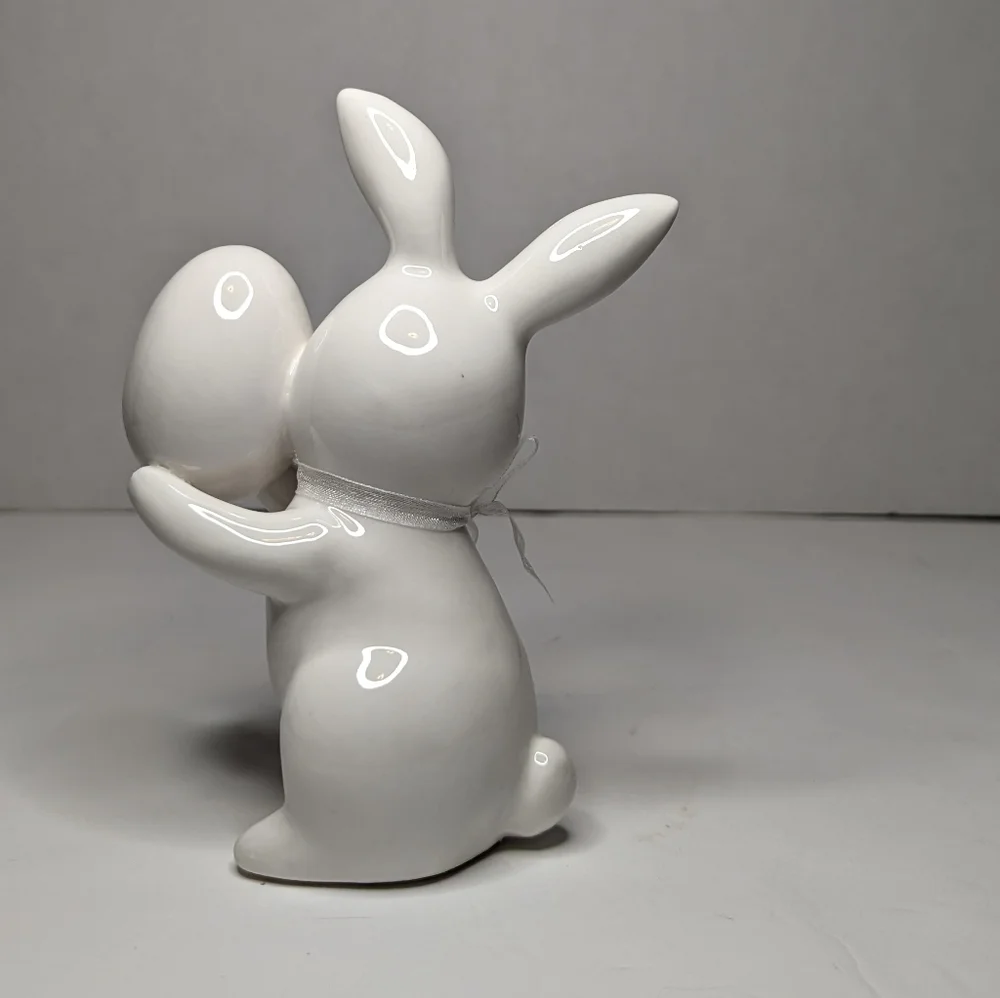 Target Spritz Easter Bunny Egg Spring White Ceramic Rabbit Retro Style Cute